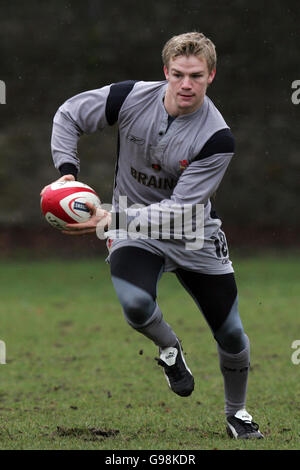 Dwayne Peel aus Wales während der Trainingseinheit in Sophia Gardens, Cardiff, am Donnerstag, den 23. Februar 2006, vor dem RBS 6 Nation-Spiel gegen Irland am Sonntag. DRÜCKEN SIE VERBANDSFOTO. Bildnachweis sollte lauten: David Davies/PA. Stockfoto