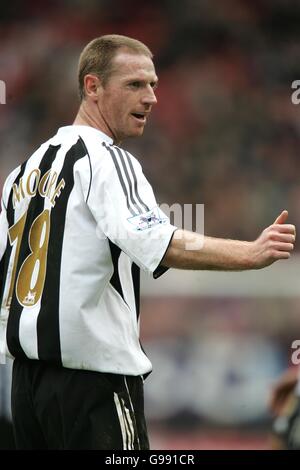 Fußball - FA Barclays Premiership - Charlton Athletic / Newcastle United - The Valley. Craig Moore, Newcastle United Stockfoto