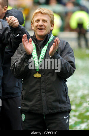 Fußball - Bank of Scotland Premier Division - keltische V Hibernian - Celtic Park Stockfoto