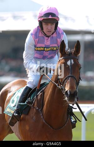 Horse Racing - 2006 John Smiths Grand National Meeting - Aintree Stockfoto