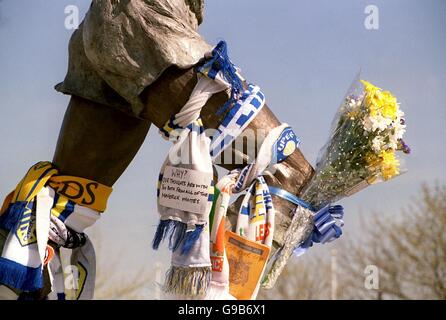 Fußball - Hommagen an die zwei Leeds United Fans In der Türkei ermordet Stockfoto