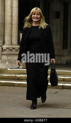 Heather Martin-Farbstoff in den Royal Courts of Justice. Stockfoto
