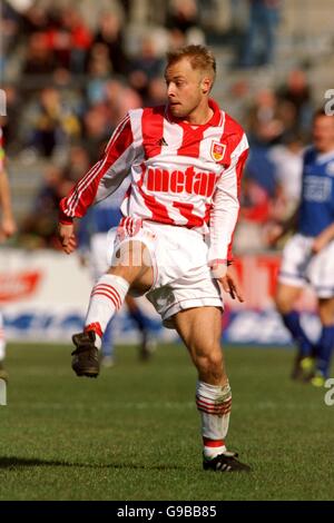 Dänischer Fußball - Faxe Kondi Ligaen - AAB / Lyngby. Anders Andersson, AAB Stockfoto