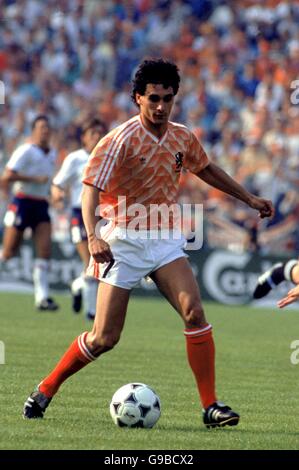 Fußball - EM - Euro 88 BR Deutschland - Gruppe zwei - Niederlande gegen England - Rheinstadions Stockfoto