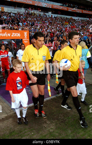 Fußball - UEFA-Cup - Finale - Middlesbrough V Sevilla - Philips-Stadion Stockfoto