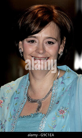 Cherie Booth QC kommt im Hilton Hotel, London, für die asiatische Frauen Achievement Awards. Stockfoto