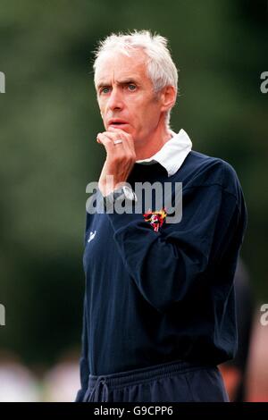 Fußball - freundlich - Stevenage Borough / Peterborough United. Paul Fairclough, Manager von Stevenage Borough Stockfoto