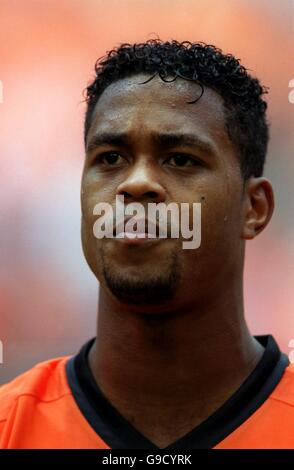 Fußball - Euro 2000 - Halbfinale - Italien gegen Holland. Patrick Kluivert, Holland Stockfoto