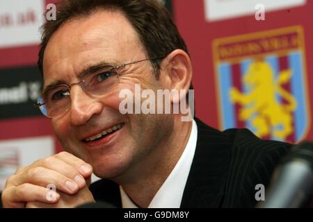 Fußball - Aston Villa Pressekonferenz - Villa Park, Birmingham Stockfoto