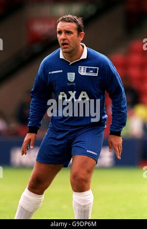 Fußball - AXA-Promi-Fußballspiel - Bescot Stadium, Walsall Stockfoto