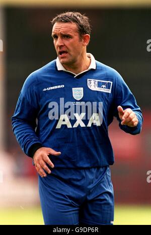 Fußball - AXA-Promi-Fußballspiel - Bescot Stadium, Walsall Stockfoto