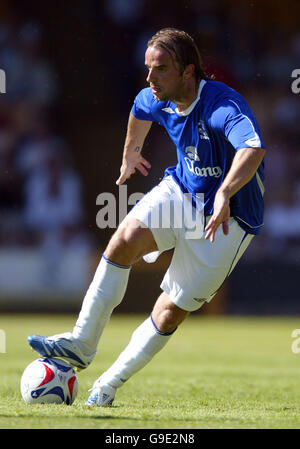 Fußball - freundlich - Port Vale gegen Everton - Vale Park. Andy Van der Meyde von Everton Stockfoto