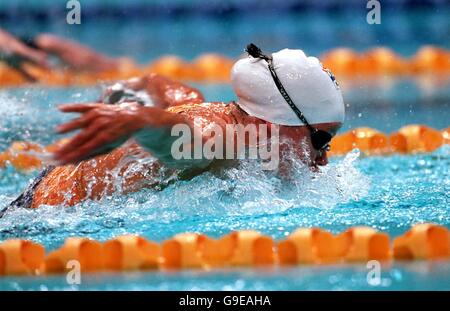 Schwimmen - Sydney 2000 Olympics - Frauen 100m Schmetterling - Qualifikation Wärme Stockfoto