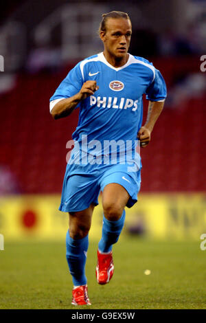 Fußball - freundlich - Stoke City / PSV Eindhoven - Britannia Stadium. Mika Vayrynen, PSV Eindhoven Stockfoto