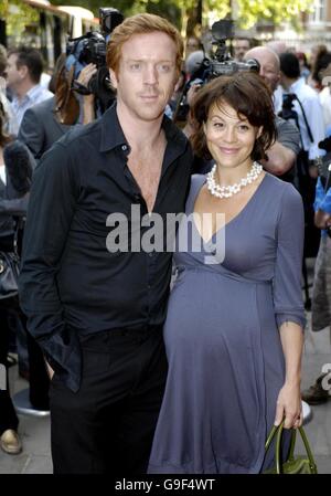 Damian Lewis und Helen McCrory kommen zur Eröffnungsnacht von Brasil Brasileiro im Sadler's Wells Theatre im Zentrum von London an. Stockfoto