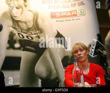 Der irische Athlet und Medaillenhoffnung Derval O'Rourke spricht mit den Medien während einer Pressekonferenz im Conrad Hotel, Dublin im Vorfeld der bevorstehenden Spar Leichtathletik-Europameisterschaften in Göteborg nächste Woche. Stockfoto