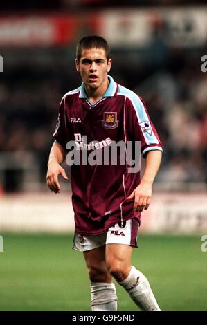 Fußball - FA Carling Premiership - West Ham United / Arsenal. Joe Cole, West Ham United Stockfoto