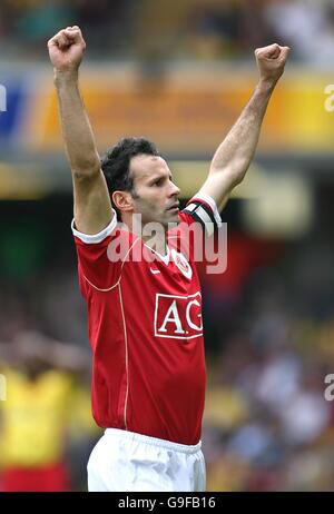 Fußball - FA Barclays Premiership - Watford / Manchester United - Vicarage Road. Ryan Giggs von Manchester United feiert sein Ziel Stockfoto