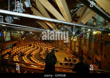 Die Hauptkammer von schottisches Parlament in Edinburgh, ein Tag vor MSPs Rückkehr nach Unternehmen diskutieren. Stockfoto