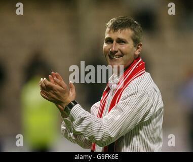 Fußball - UEFA-Pokal - zweite Qualifikationsrunde - Hinspiel - Gretna V Derry City - Fir Park Stockfoto