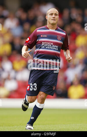 Fußball - freundlich - Watford / Chievo Verona - Vicarage Road Stadium. Matteo Brighi, Chievo Stockfoto