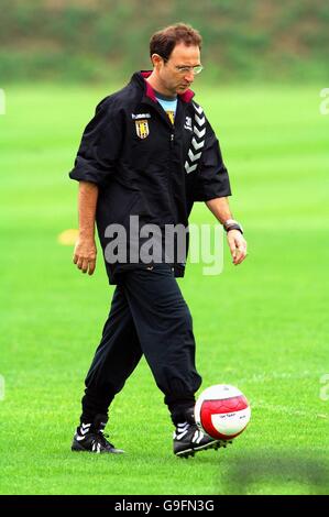 Fußball - Aston Villa Training Stockfoto