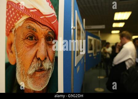 Eines der Bilder aus "Forgotten People" Fotoausstellung von Frank Miller im Libanon ansässigen palästinensischen Flüchtlinge, die nach der arabischen-israelischen Krieg von 1948, in der Ilac Library in Dublin aus ihren Häusern geflohen. Stockfoto