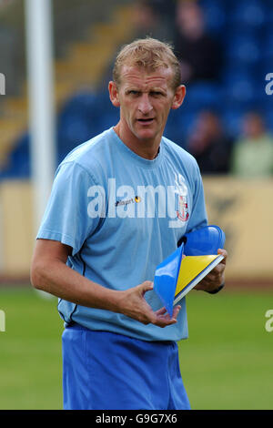 Fußball - Coca-Cola Football League Two - Mansfield Town / Lincoln City - Field Mill. Lincoln City Manager John Schofield Stockfoto