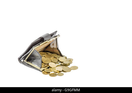 Schwarze Geldbörse mit ukrainischen Münzen isoliert auf weiss Stockfoto
