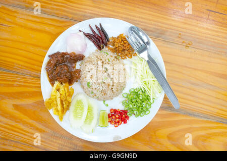 Gebratene Reis mit Garnelen paste, thai-Küche Stockfoto