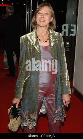 Jenny Agutter kommt zur Eröffnungsgala des Times London Film Festivals, bei der die britische Premiere des letzten Königs von Schottland vom Odeon Leicester Square im Zentrum von London aus gezeigt wird. Bilddatum: Mittwoch, 18. Oktober 2006. Siehe PA Story SHOWBIZ Film. Der Bildnachweis sollte lauten: Ian West/PA Stockfoto