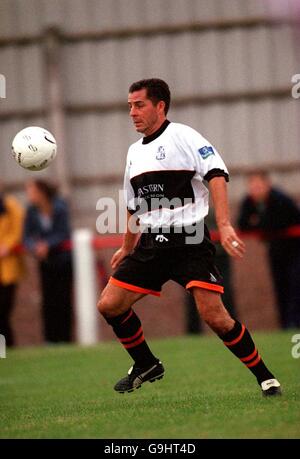 Fußball - Shropshire Senior Cup - Halbfinale - Shifnal Town gegen Telford United. Kevin Jibling, Telford United Stockfoto