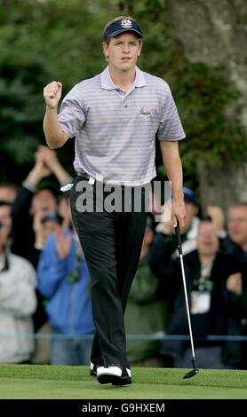 Golf - 36. Ryder Cup - Tag 2 - der K Club. Luke Donald, Ryder-Cup-Team Europa. Stockfoto