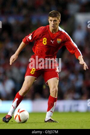 Fußball - UEFA-Europameisterschaft 2008 Qualifikation - Gruppe E - England - Mazedonien - Old Trafford. Velice Sumulikoski, FYR Mazedonien Stockfoto