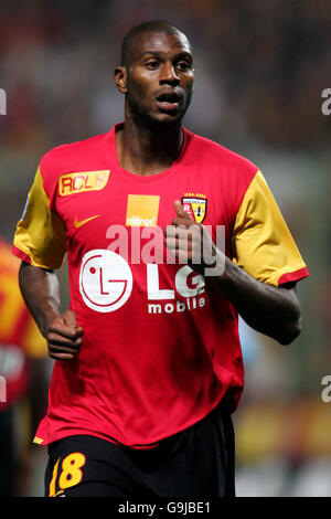 Fußball - Französische Premiere Division - Lens / Olympique Marseille - Stade Felix Bollaert. Olivier Thomert, Lens Stockfoto