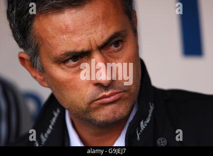 Fußball - FA Barclays Premiership - Sheffield United / Chelsea - Bramall Lane. Jose MourInhour, Chelsea-Manager Stockfoto