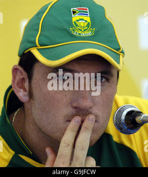 Südafrikanischen Kapitän Graeme Smith während einer Pressekonferenz an der Rajasthan Cricket Academy, Jaipur, Indien. Stockfoto