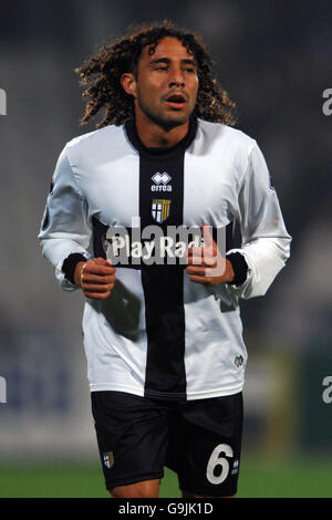 Fußball - UEFA Cup - Gruppe D - Odense gegen Parma - Fionia Park. Jorge Bolano, Parma Stockfoto