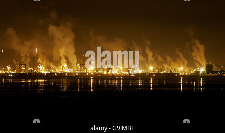 Gesamtansicht der Öl-Raffinerie Grangemouth Stockfoto