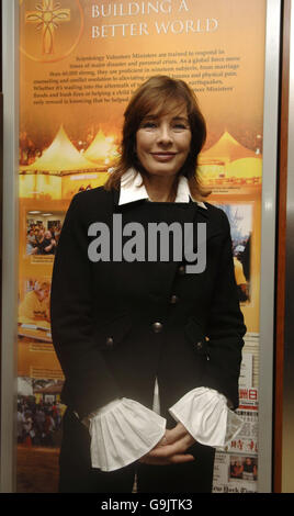 Die amerikanische Schauspielerin Anne Archer nimmt heute an der Eröffnung der neuen Kirche der Scientology in der City of London Teil. Stockfoto