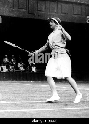 Tennis, Wimbledon Championships. Helen Wills Moody in Aktion Stockfoto