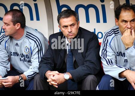 Fußball - FA Barclays Premiership - Sheffield United / Chelsea - Bramall Lane. Jose MourInhour, Chelsea-Manager Stockfoto