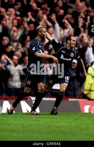 Fußball - FA Carling Premiership - Aston Villa V West Ham United Stockfoto