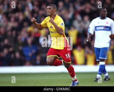 Fußball - FA Barclays Premiership - Watford / Middlesbrough - Vicarage Road. Hameur Bouazza von Watford feiert sein frühes Tor Stockfoto