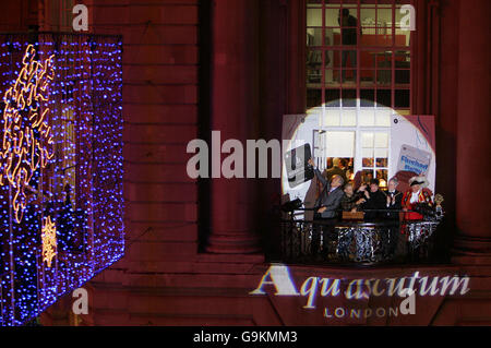 Regent Street Lampen eingeschaltet Stockfoto