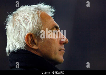 Deutscher Fußball - Deutsche Bundesliga - Borussia Dortmund / Alemania Aachen - Dortmund. Bert van Marwijk, Borussia Dortmund Cheftrainer Stockfoto