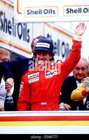 Formel-1-Motorsport - Großer Preis Von Europa - Marken Hatch. Alain Prost feiert den Weltmeistertitel Stockfoto