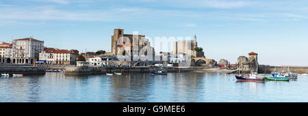 Hafen von Castro Urdiales Stockfoto