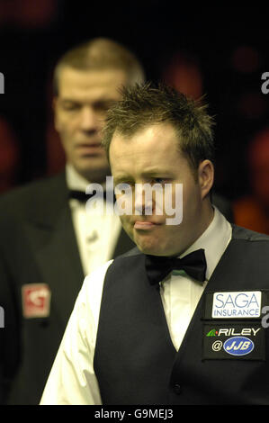 Snooker - SAGA Insurance Masters 2007 - Wembley Arena. Der schottische John Higgins während des SAGA Insurance Masters 2007-Spiels in der Wembley Arena, London, gegen Stephen McGuire. Stockfoto