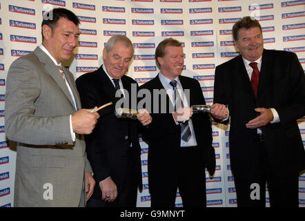 Fußball - Nation Home Manager - Pressekonferenz - London Stockfoto